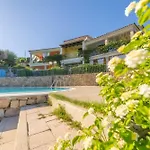 Apartment Vista Mare E Piscina Nuditta