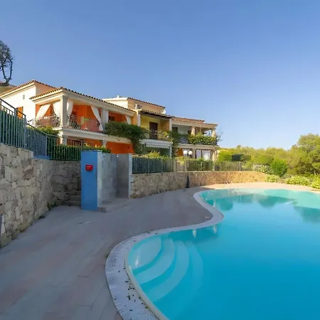 Vista Mare E Piscina Nuditta