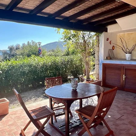 Vista Mare E Piscina * Nuditta