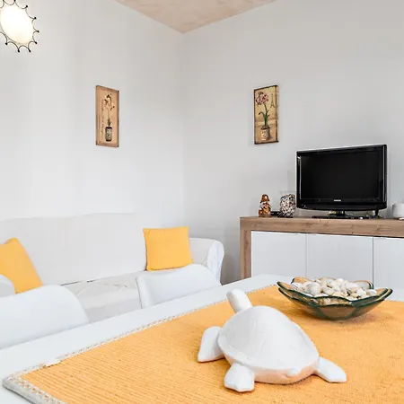 Vista Mare E Piscina Appartement *