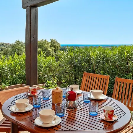 Vista Mare E Piscina