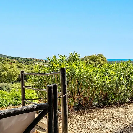 Vista Mare E Piscina * Nuditta