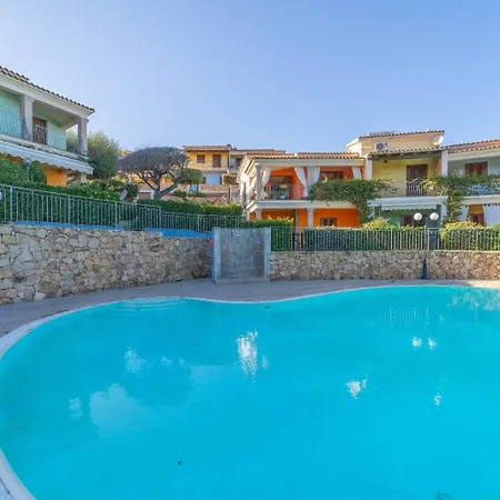 Vista Mare E Piscina